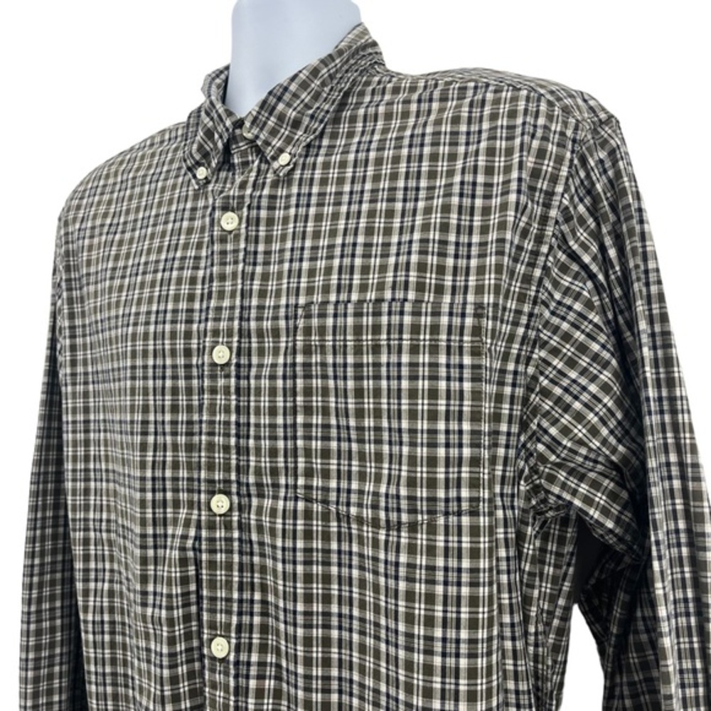 Levi’s Red Tab Mens Flannel Button Down Shirt Plaid size L 10384